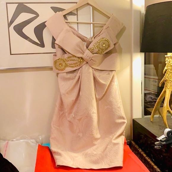 Marchesa Notte,Soft Rose Brocade Stunner,Excellent Condition,Size 8 - Picture 4 of 15